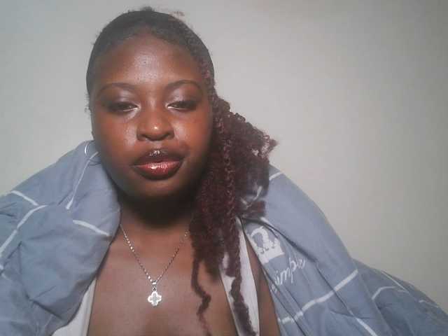 DiasyafterDark live cam on BongaCams