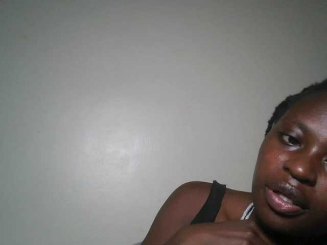 DiasyafterDark live cam on BongaCams