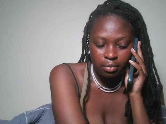 DaisyafterDark_ webcam
