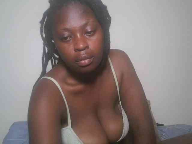 DaisyafterDark_ webcam