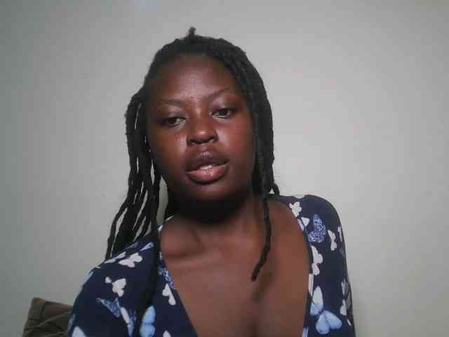 DaisyafterDark_ webcam