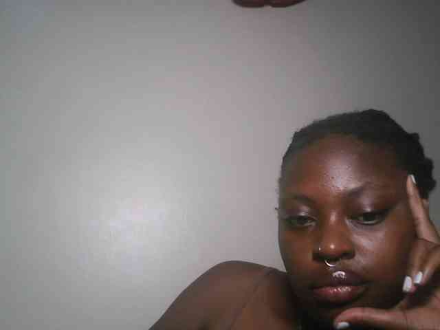 DaisyafterDark_ webcam