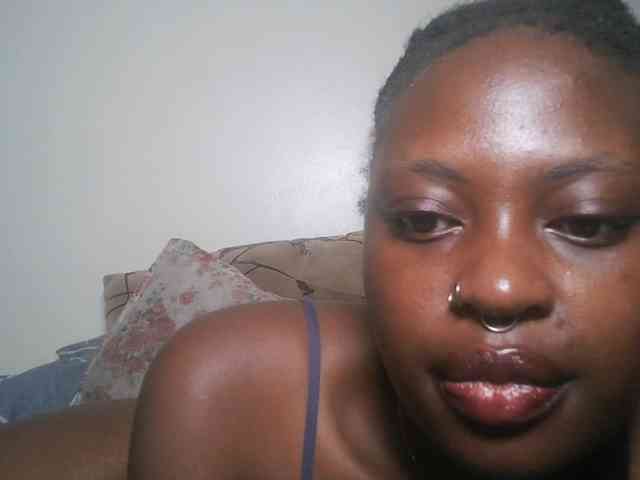 DaisyafterDark_ webcam