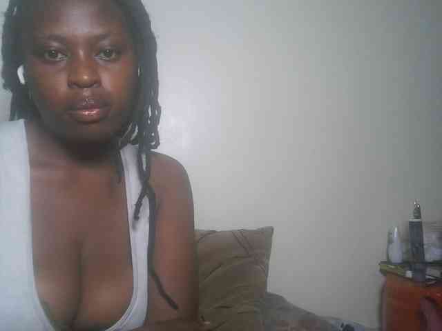 DaisyafterDark_ webcam