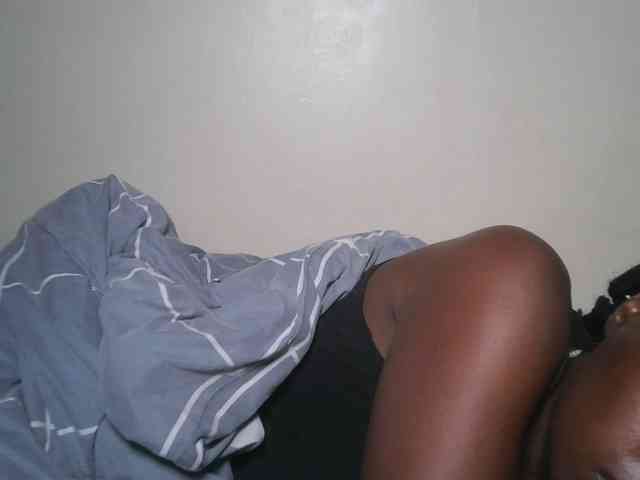 DaisyafterDark_ webcam