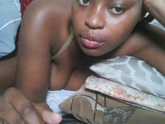 DaisyafterDark_ webcam