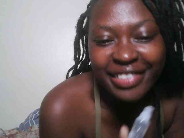 DaisyafterDark_ webcam