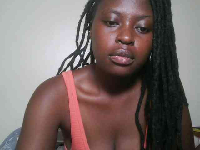 DaisyafterDark_ webcam