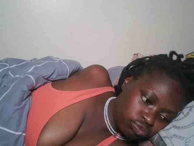DaisyafterDark_ webcam