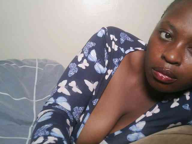 DaisyafterDark_ webcam