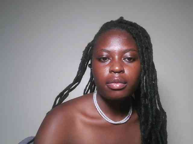 DaisyafterDark_ webcam