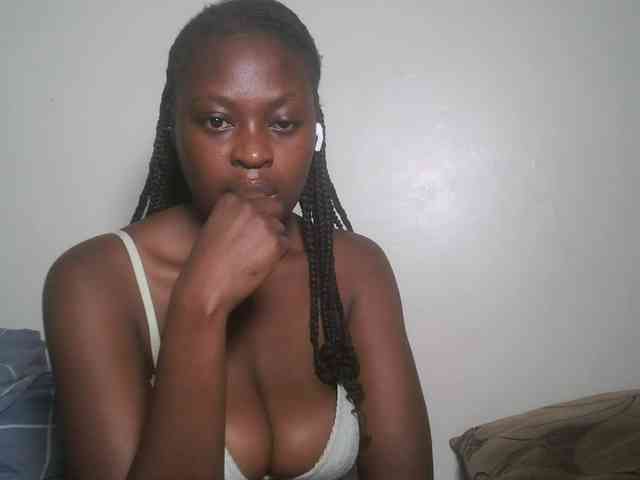 DaisyafterDark_ webcam