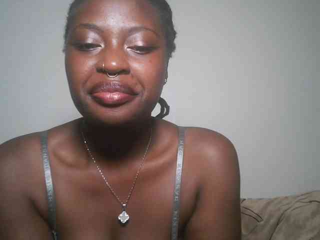 DaisyafterDark_ webcam