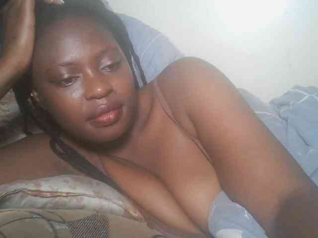 DaisyafterDark_ webcam