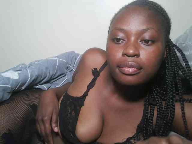 DaisyafterDark_ webcam