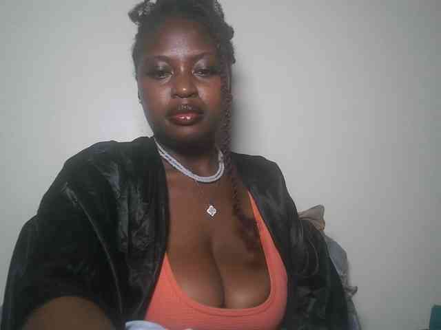 DaisyafterDark_ webcam