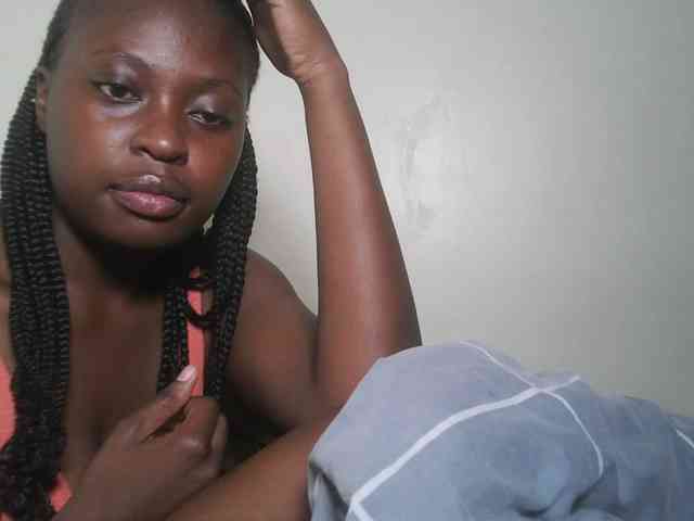 DaisyafterDark_ webcam