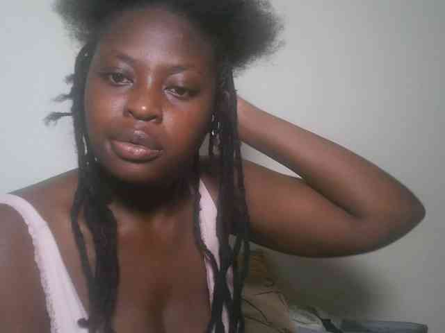 DaisyafterDark_ webcam