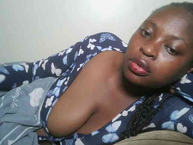 DaisyafterDark_ webcam