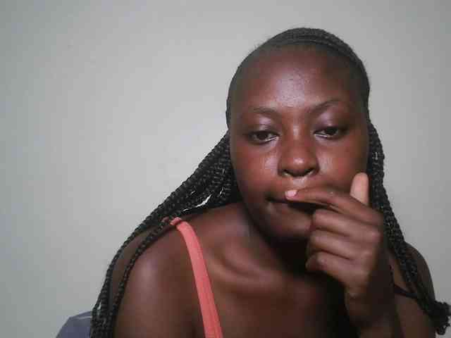 DaisyafterDark_ webcam