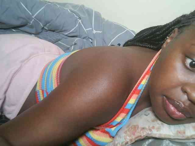 DaisyafterDark_ webcam
