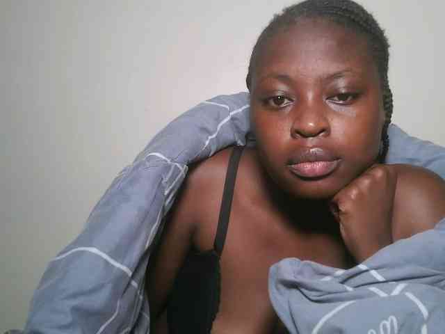 DaisyafterDark_ webcam