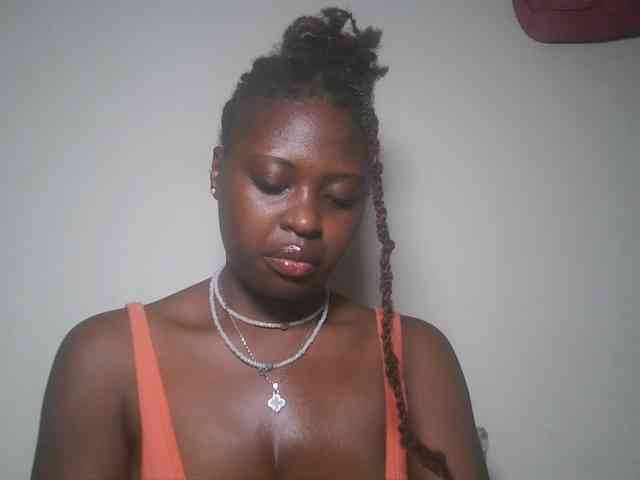 DaisyafterDark_ webcam