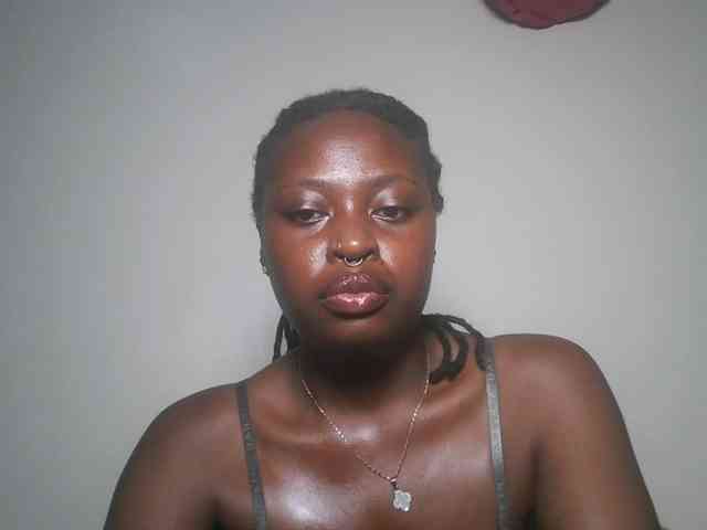DaisyafterDark_ webcam