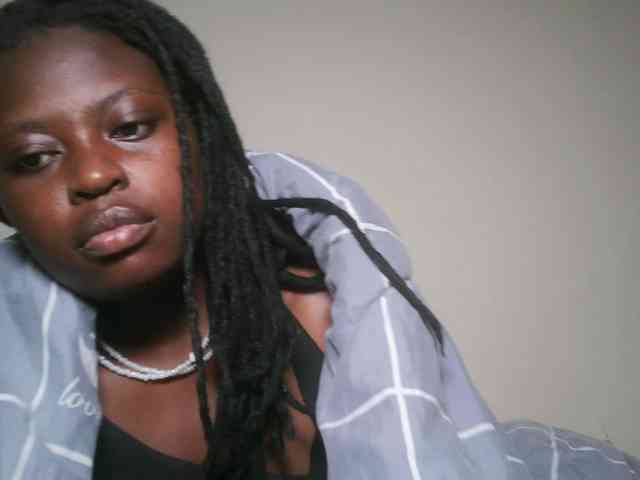 DaisyafterDark_ webcam