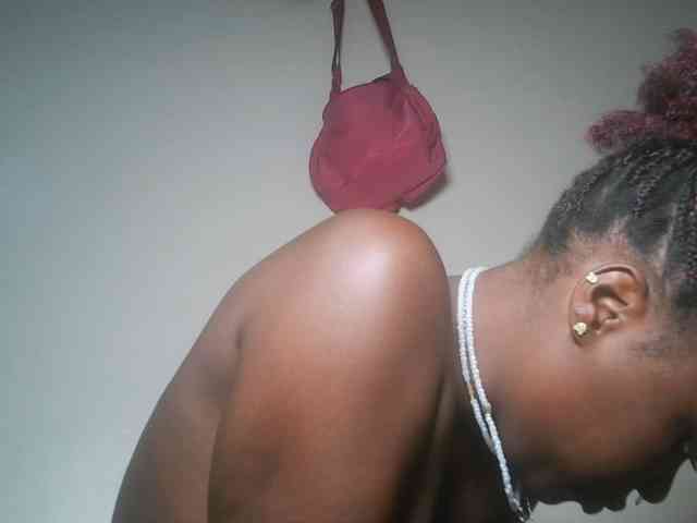 DaisyafterDark_ webcam