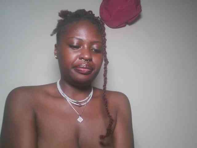 DaisyafterDark_ webcam