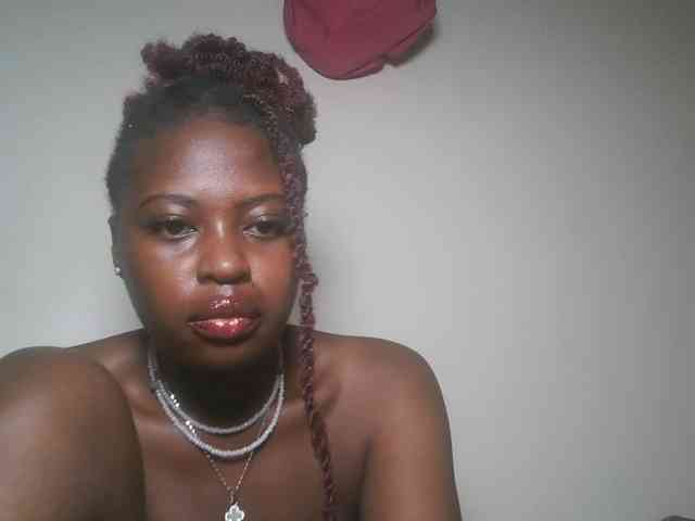 DaisyafterDark_ webcam