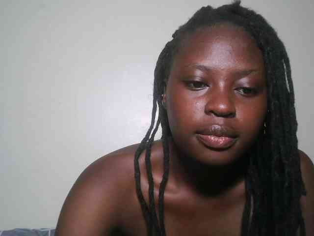 DaisyafterDark_ webcam