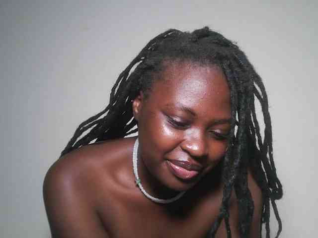 DaisyafterDark_ webcam