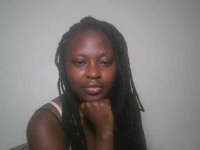 DaisyafterDark_ webcam