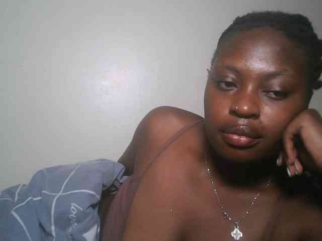 DaisyafterDark_ webcam