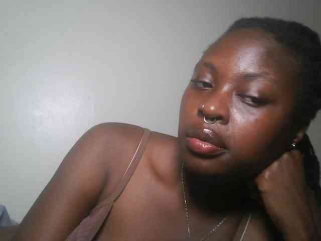 DaisyafterDark_ webcam