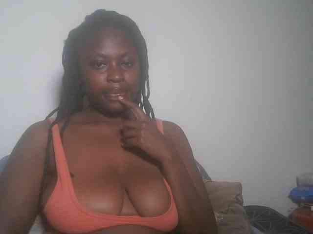 DaisyafterDark_ webcam