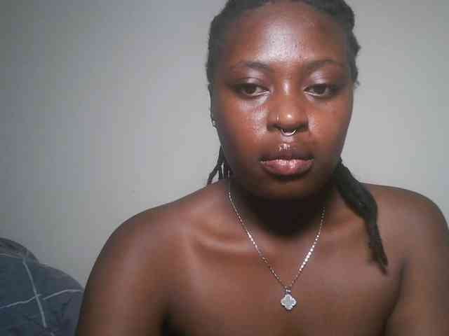 DaisyafterDark_ webcam