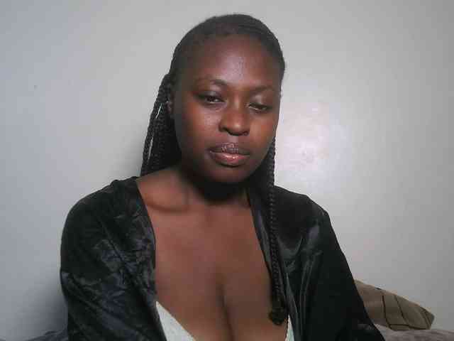DaisyafterDark_ webcam