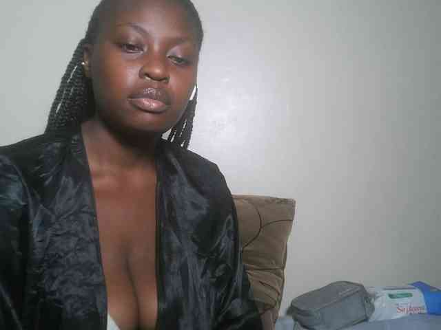 DaisyafterDark_ webcam