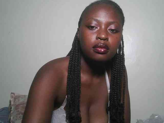DaisyafterDark_ webcam