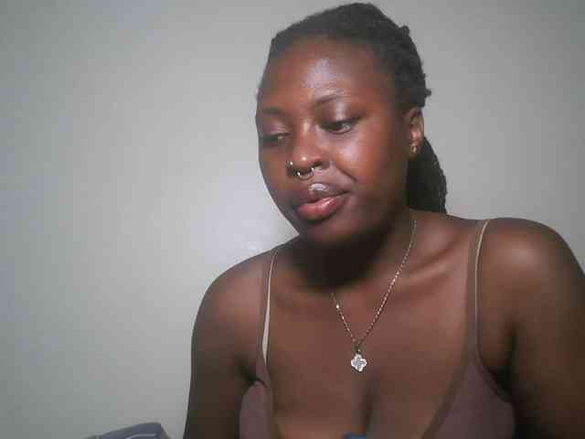 DaisyafterDark_ webcam