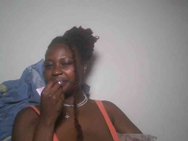 DaisyafterDark_ webcam