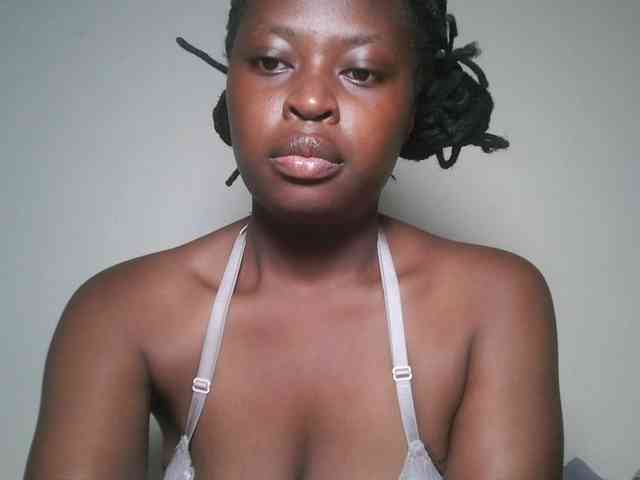 DaisyafterDark_ webcam