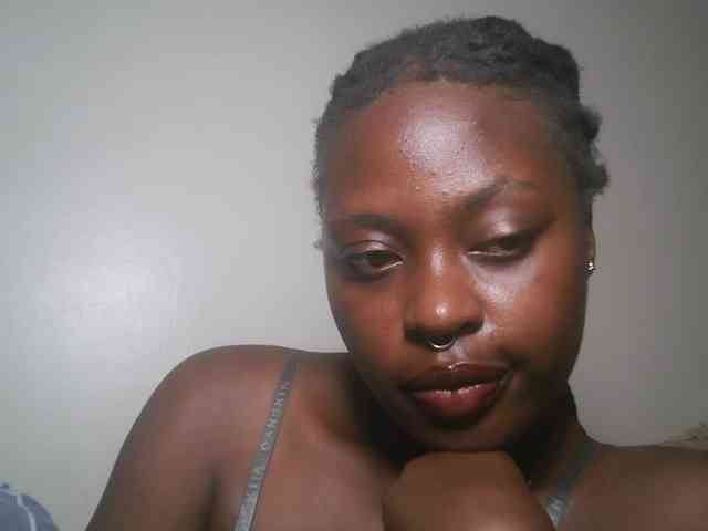 DaisyafterDark_ webcam