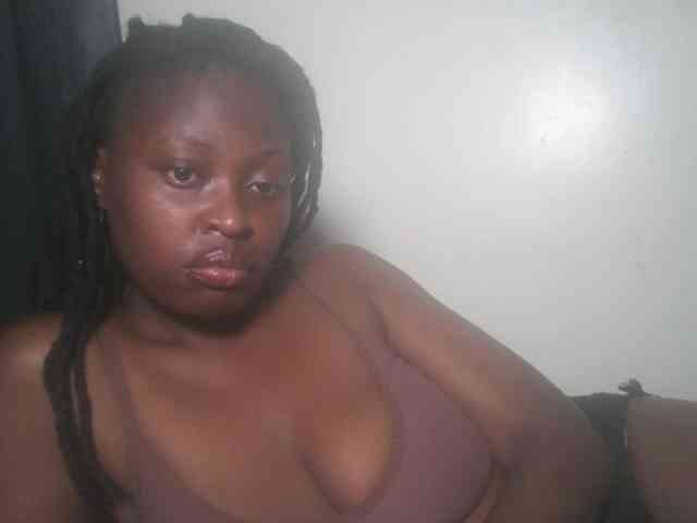 DaisyafterDark_ webcam