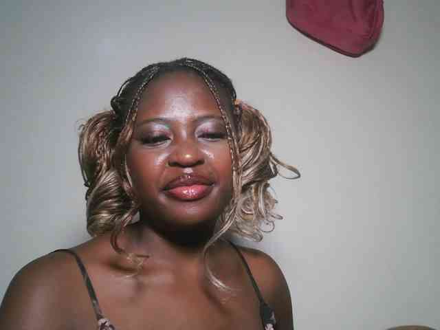 DaisyafterDark_ webcam