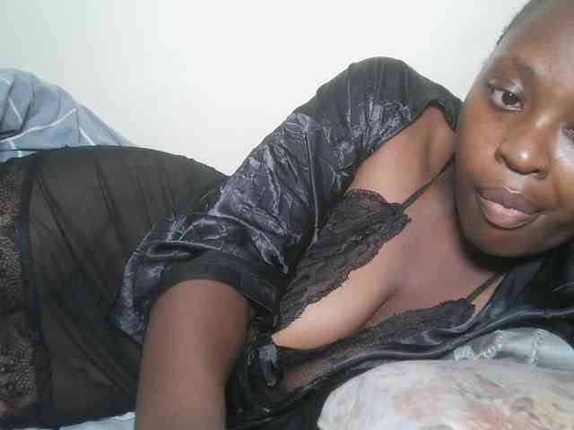 DaisyafterDark_ webcam