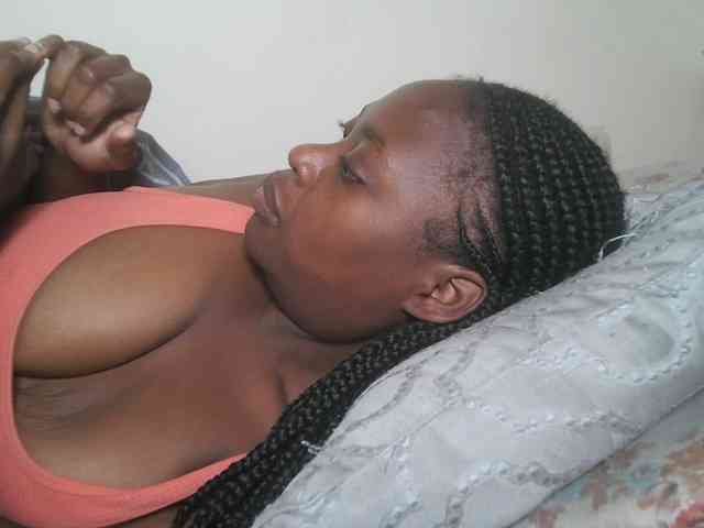 DaisyafterDark_ webcam
